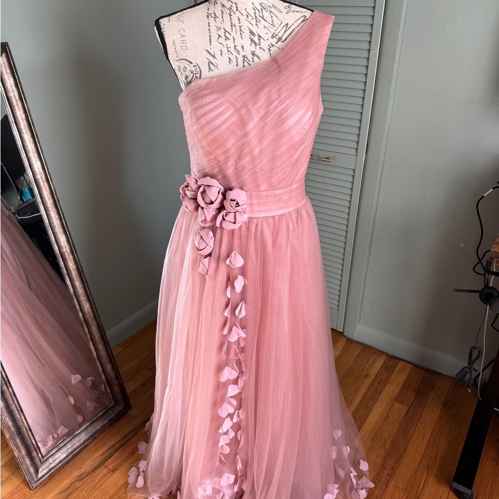 Elegant Chiffon Pink Dress with Floral Accents